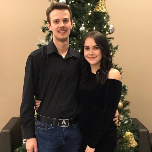 Meet your Posher, Alexis - Picture 1 of 1